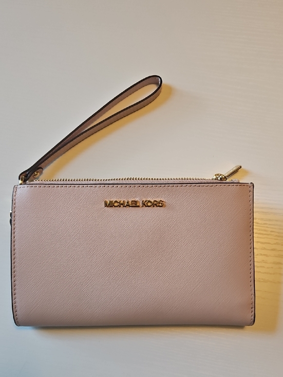 Michael Kors Handbags - Michael Kors Pink Saffiano Wristlet Wallet with Gold Hardware